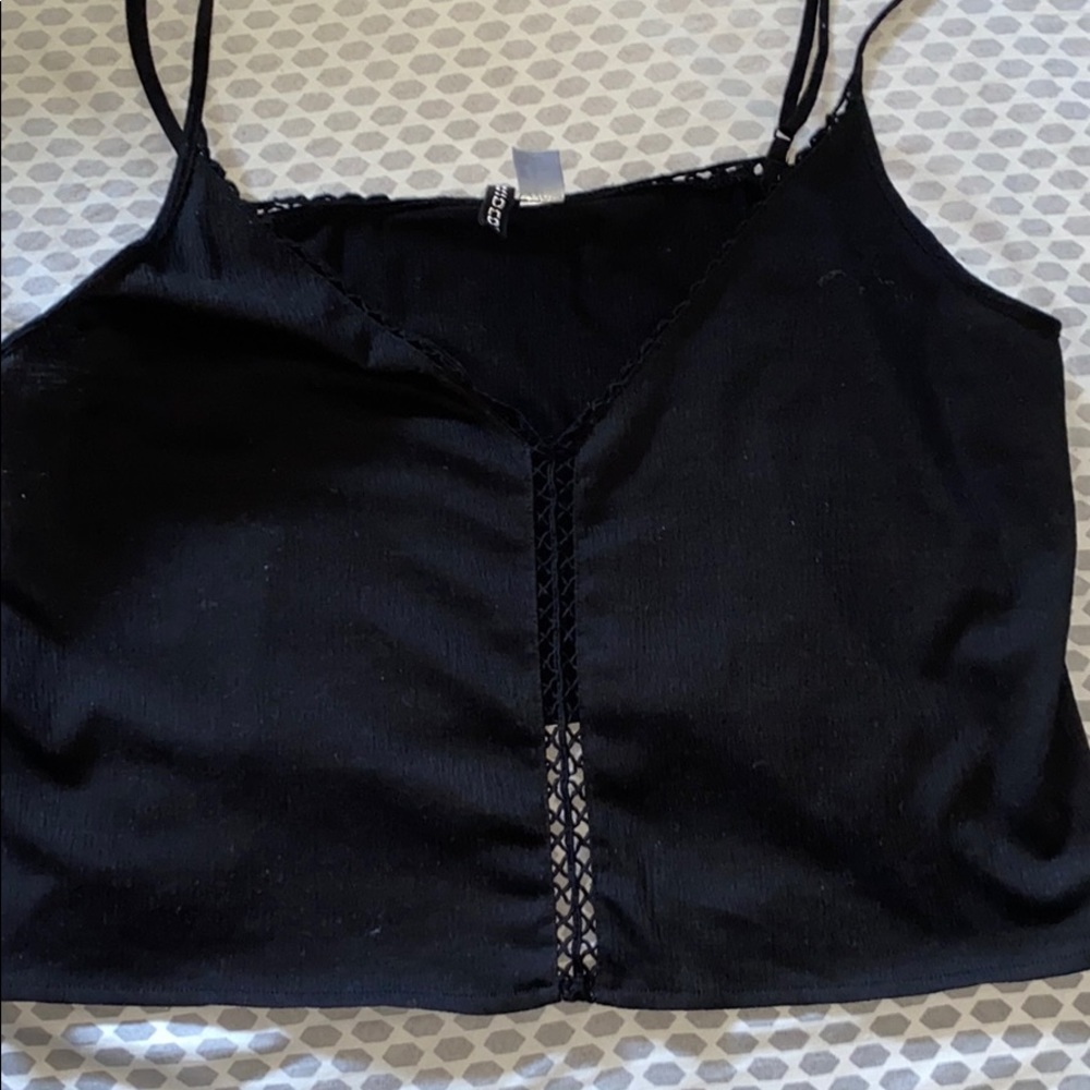Cute crop top !